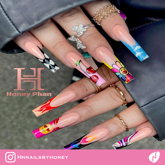 Mismatched Hand Designs