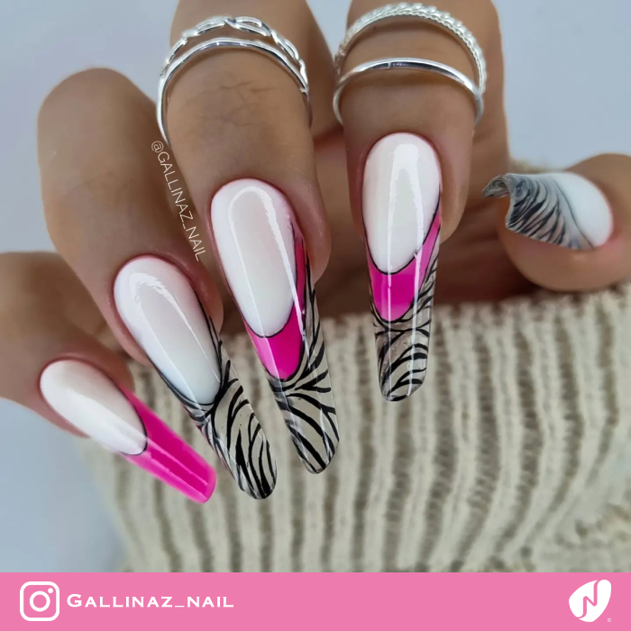 Zebra Effect on Transparent Nails