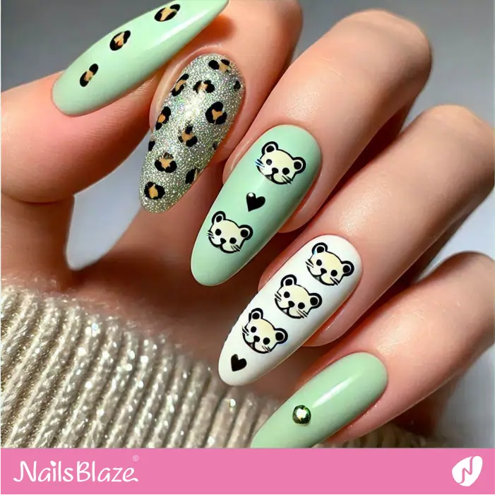 Cute Leopard Head for Nails Design | Leopard Nails- NB8071