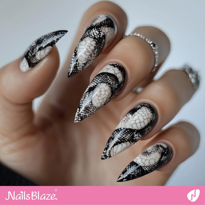 Gothic Nails in Snake Skin | Snake Nails- NB8136